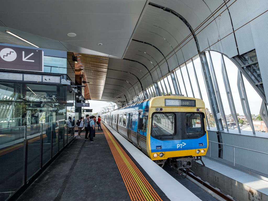 tn_au-melbourne-Skyrail-NoblePark-JK